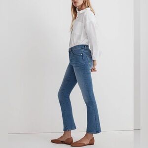Madewell mid rise kick out jean in medium wash